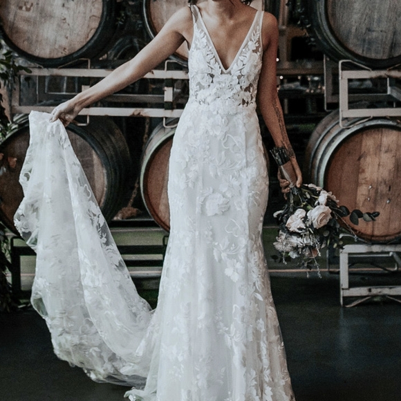 Made With Love Stevie Wedding Dress - Picture 10 of 11